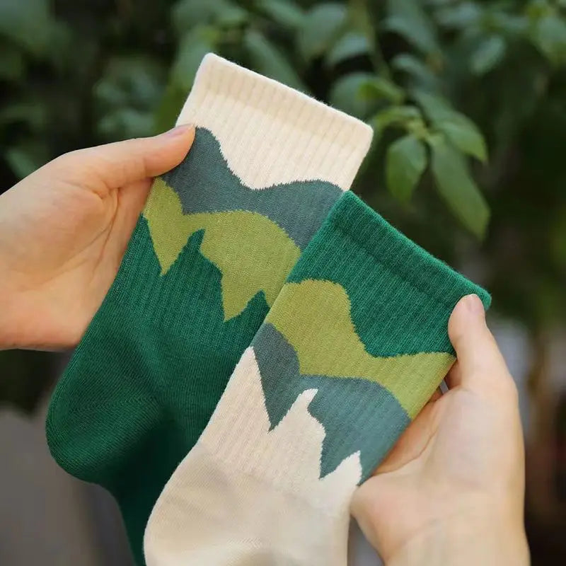 Asymmetrical A/B Style Couple Socks