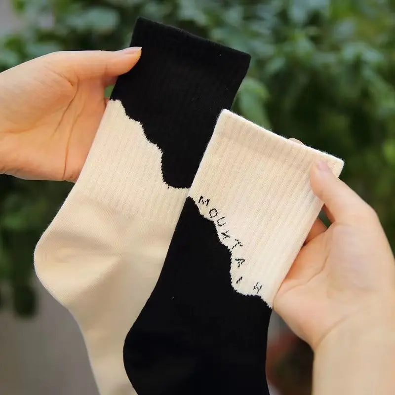 Asymmetrical A/B Style Couple Socks