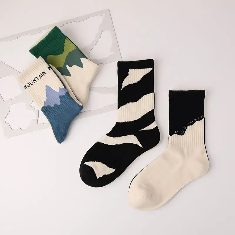Asymmetrical A/B Style Couple Socks