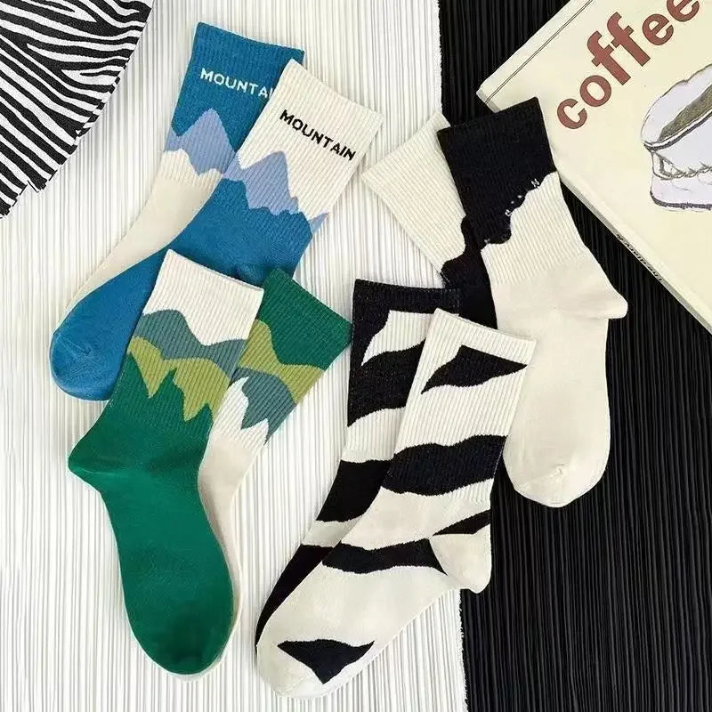 Asymmetrical A/B Style Couple Socks